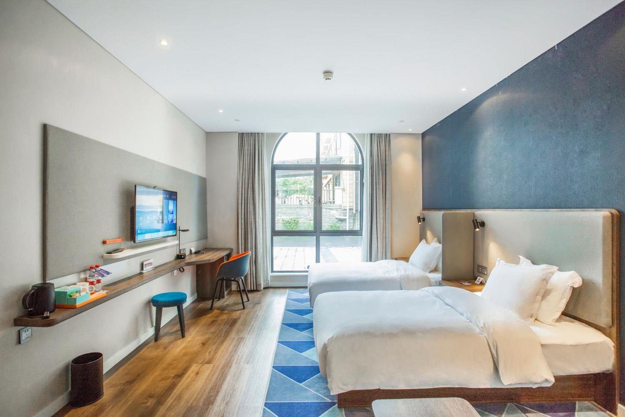 Holiday Inn Express Shanghai Pudong Chuansha, An Ihg Hotel Kültér fotó